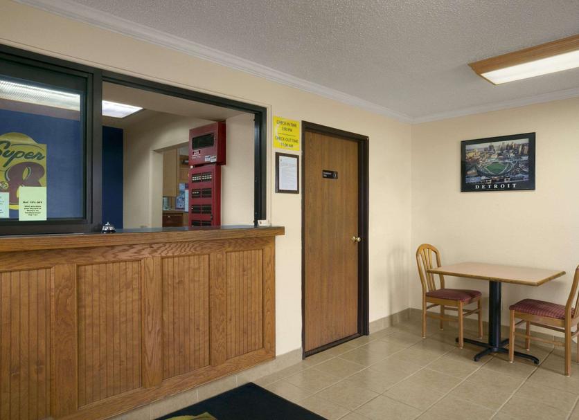 Front desk Photo