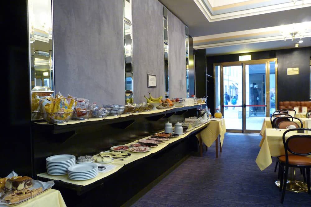 Buffet Photo