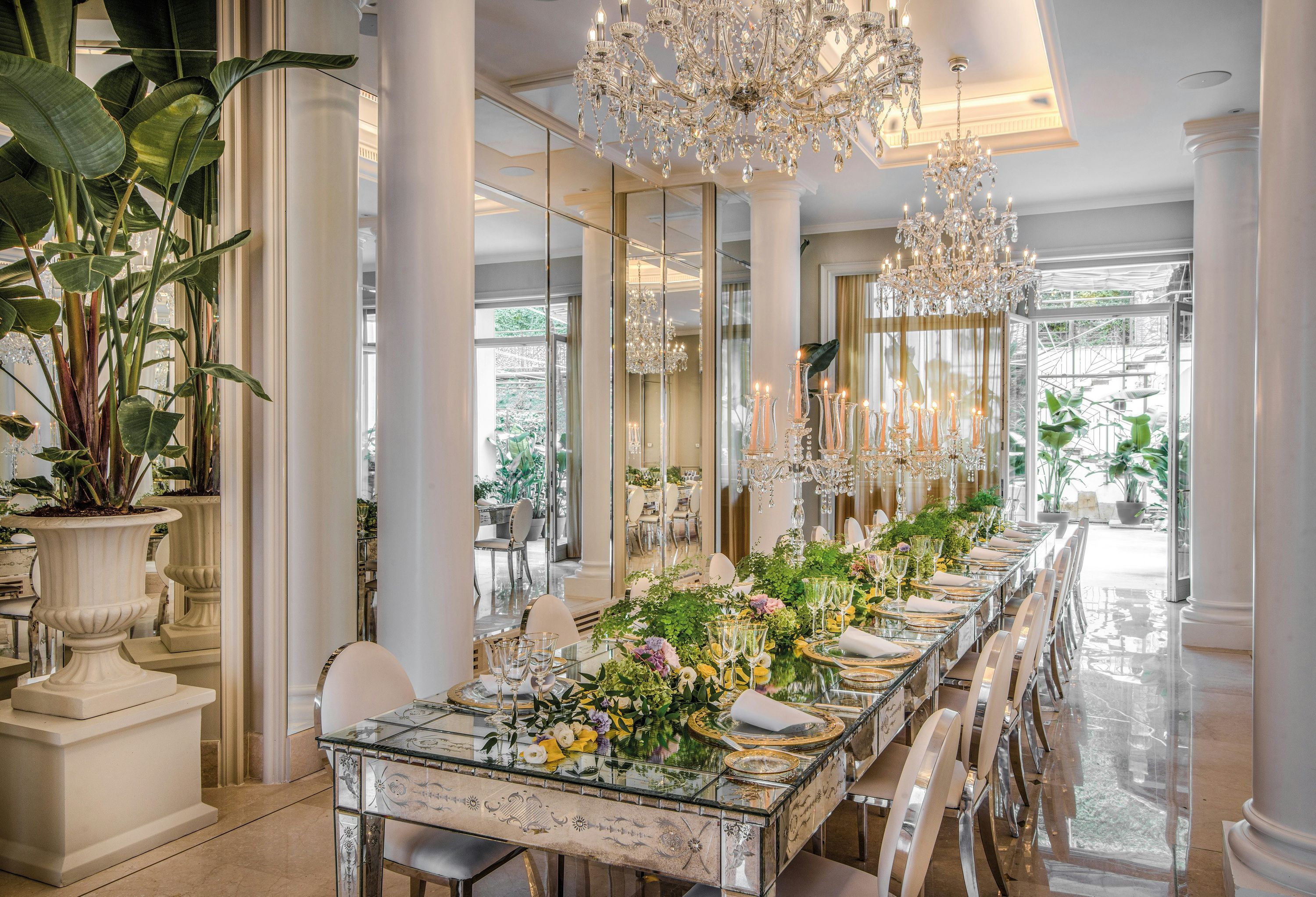Banquet hall