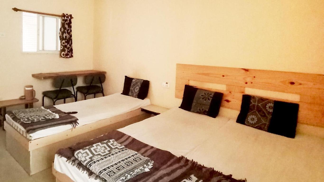 Vrp Guest House