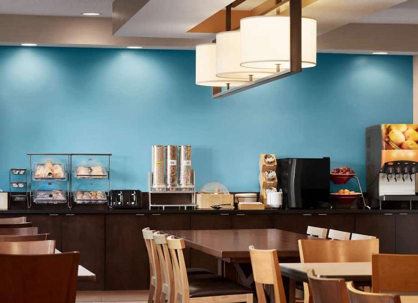 Buffet Photo