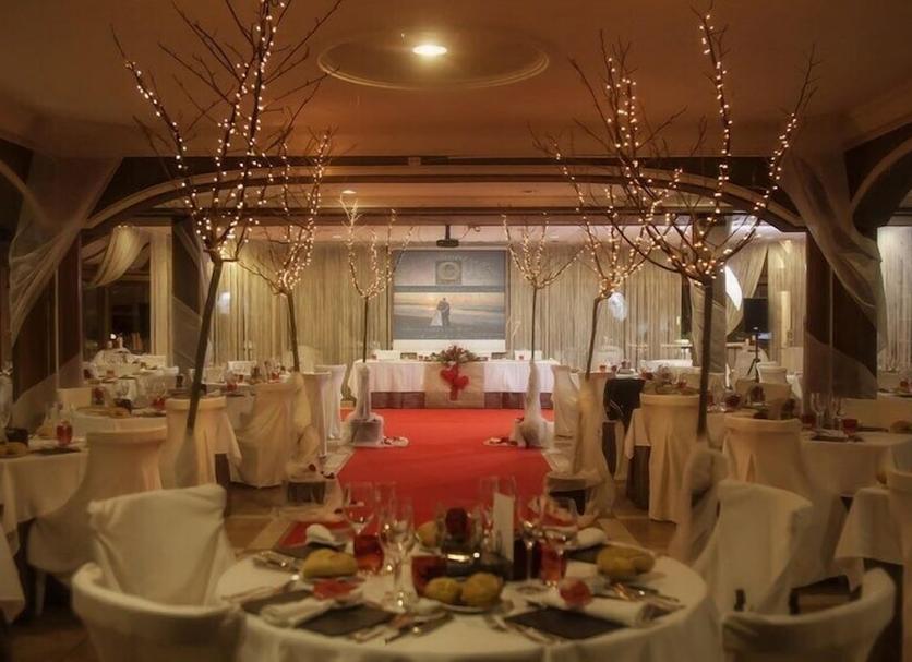 Banquet hall Photo