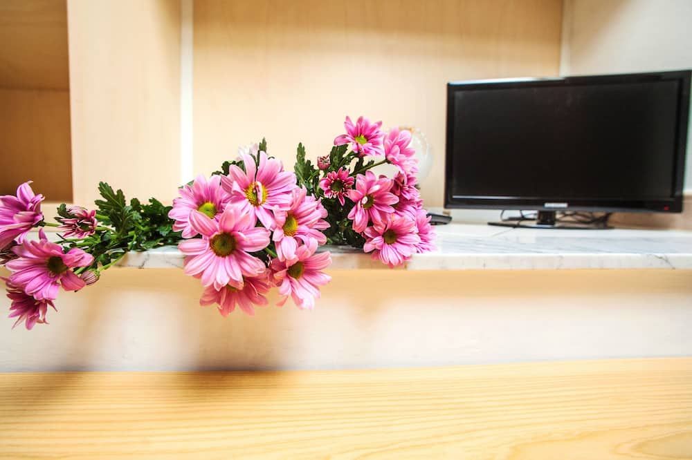 Room amenity