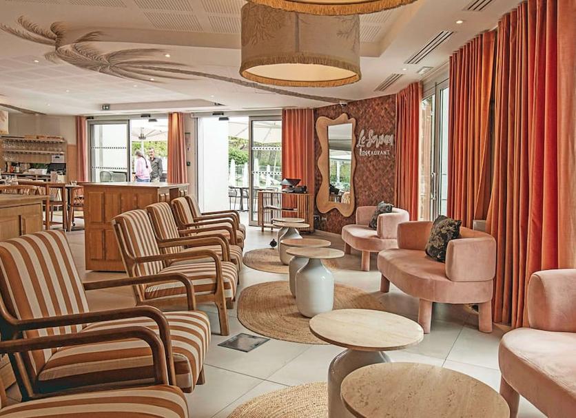 Lounge Photo