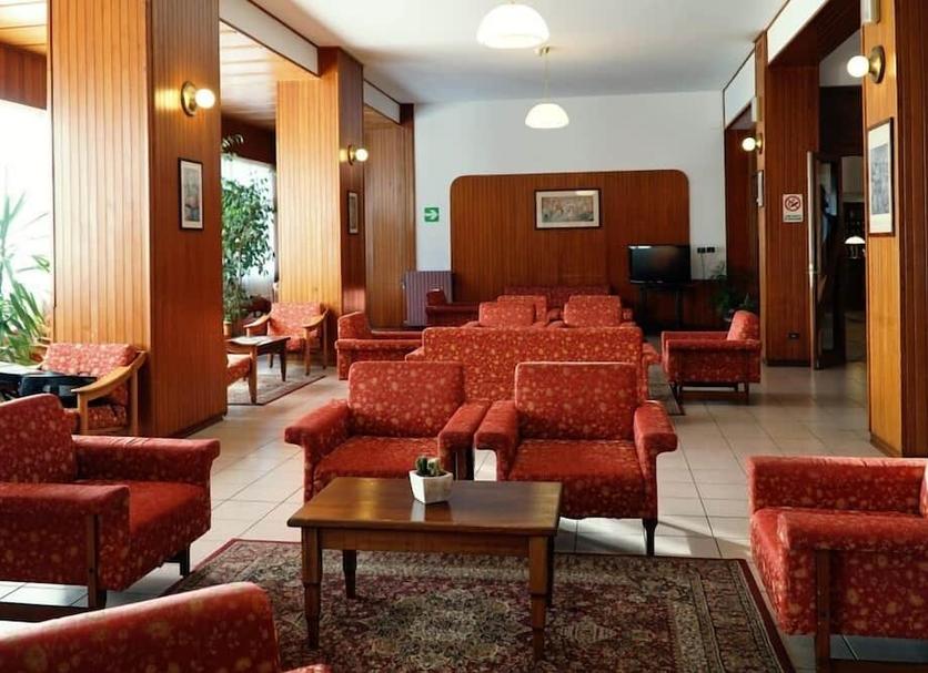 Lounge Photo