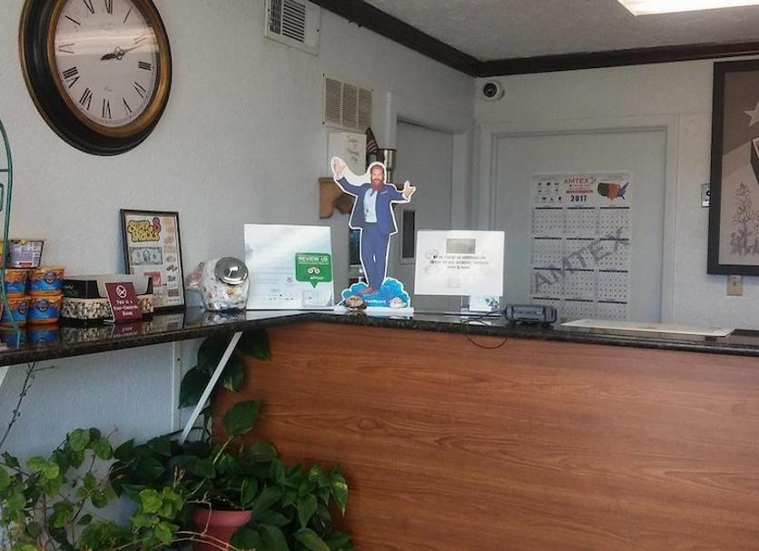 Front desk Photo