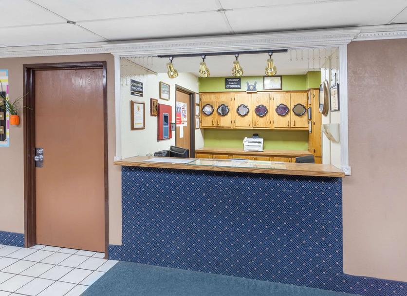 Front desk Photo