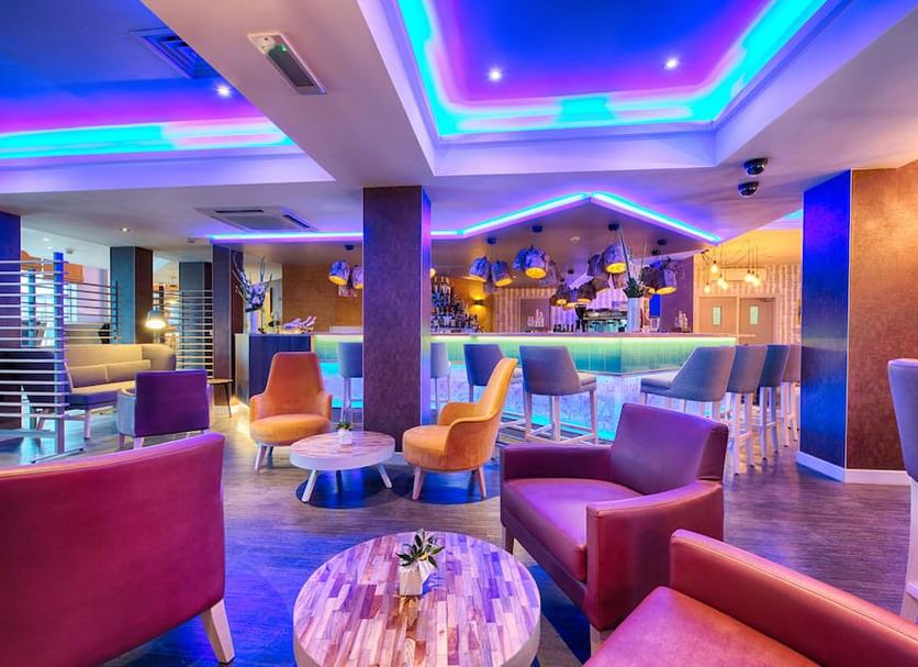 Bar Photo