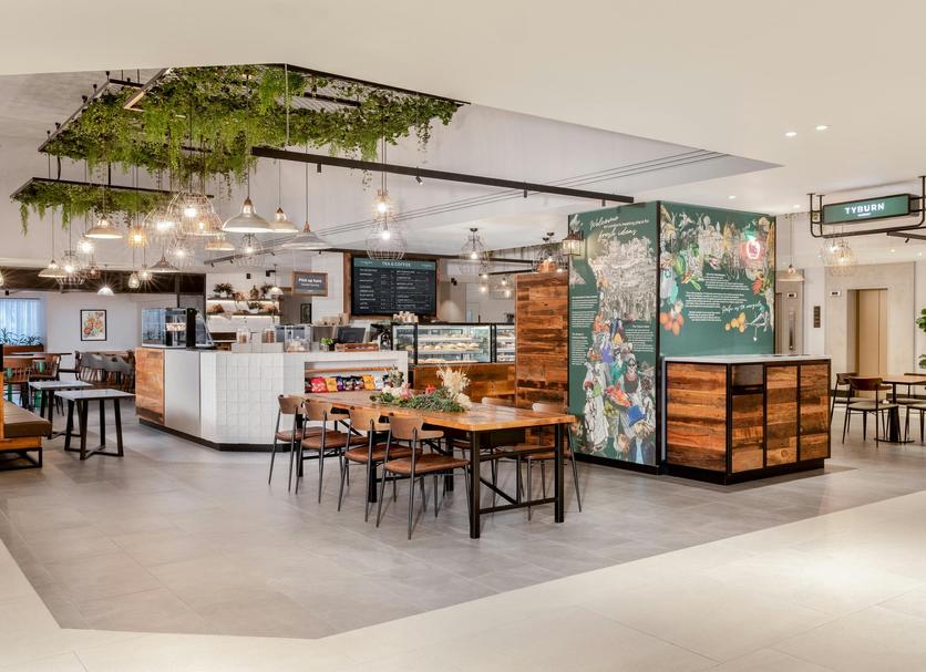 Restaurant Photo