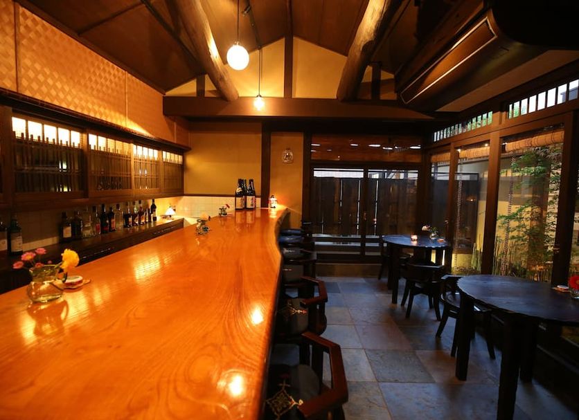 Bar Photo