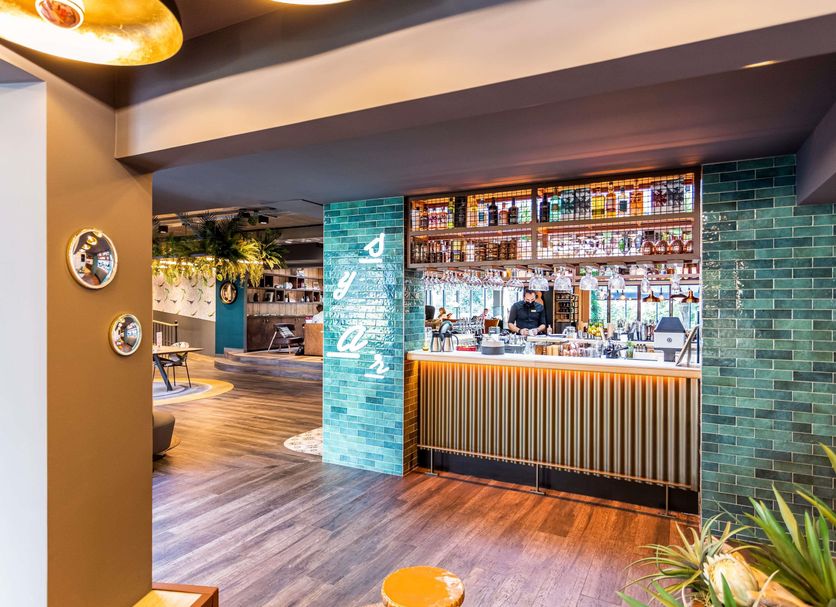 Bar Photo
