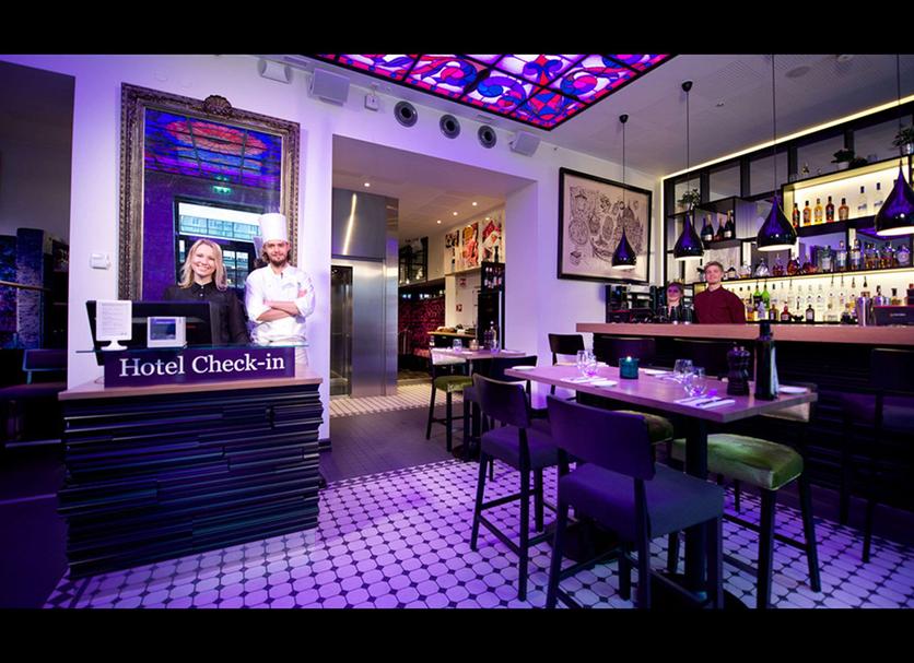 Bar Photo