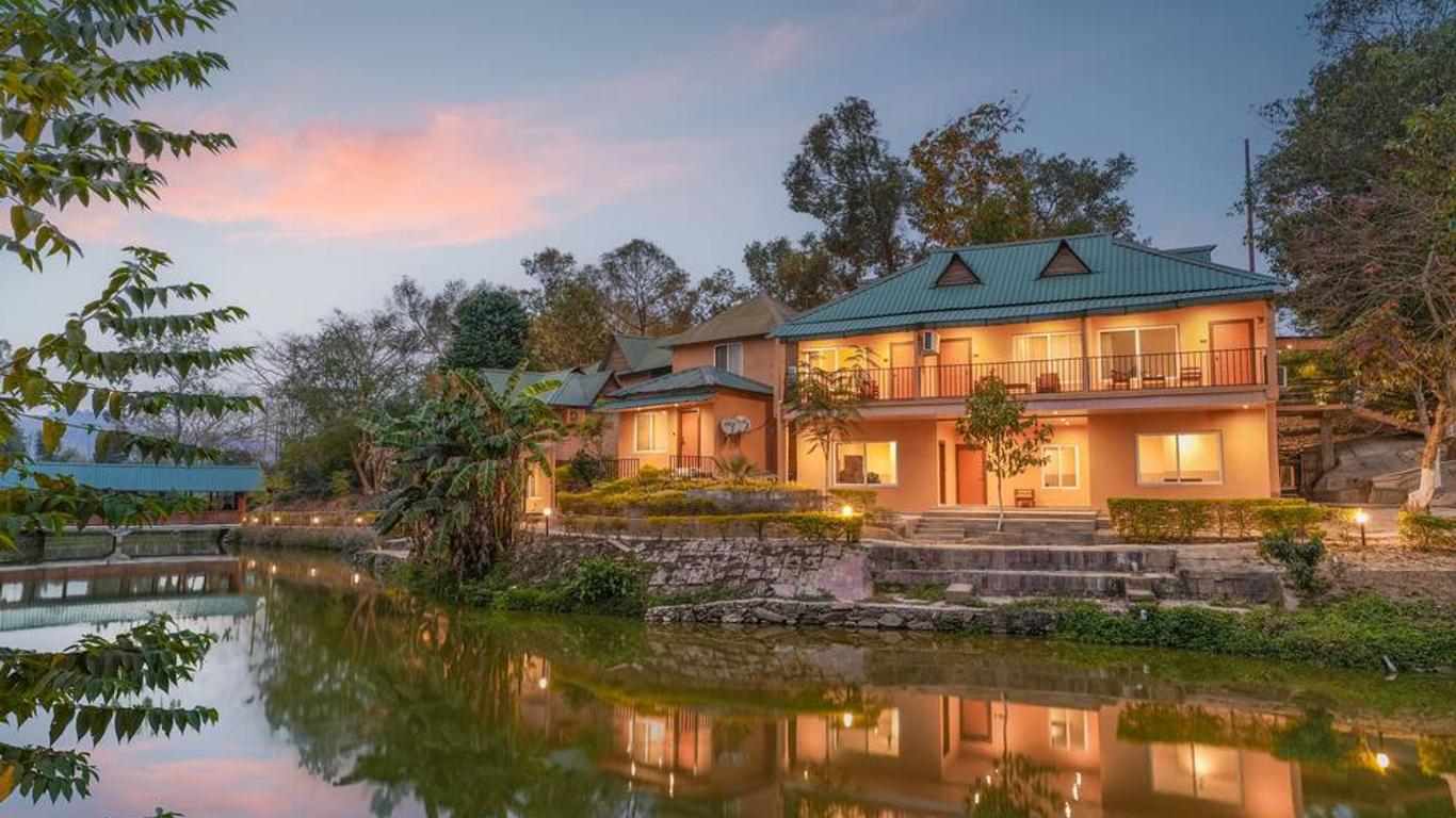 Summit Green Lake Tea Resort & Spa