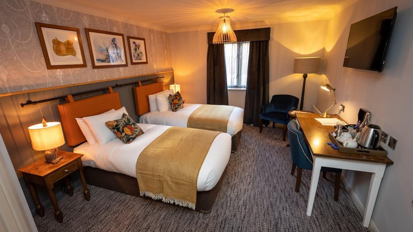 Ely Hotel by Chef & Brewer Collection