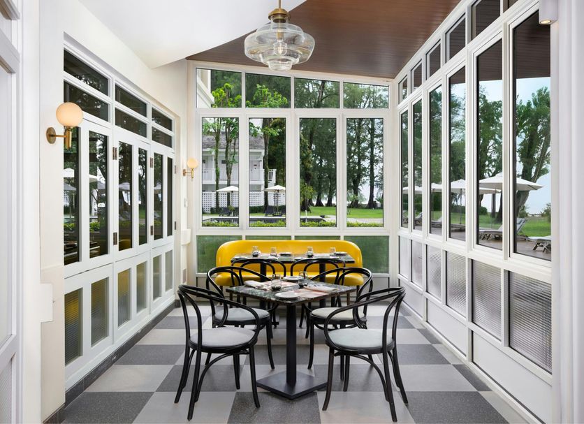 Dining room Photo