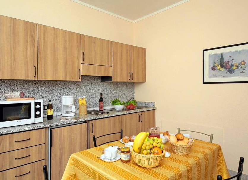 Kitchen Photo