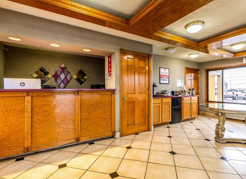 Front desk Photo