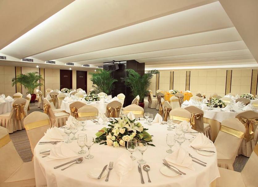 Banquet hall Photo