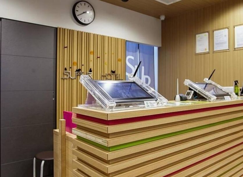 Front desk Photo