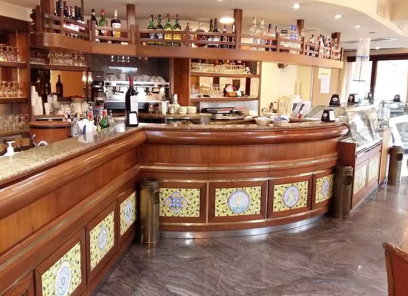 Bar Photo