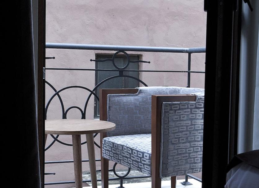 Balcony Photo