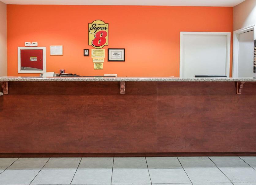 Front desk Photo