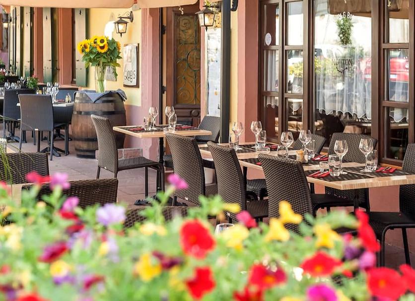 Restaurant Photo