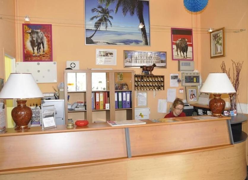 Front desk Photo