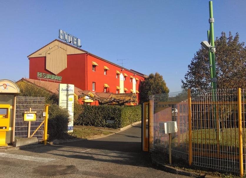 Building Photo