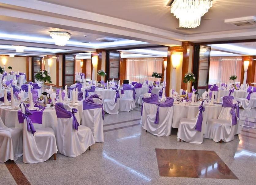 Banquet hall Photo