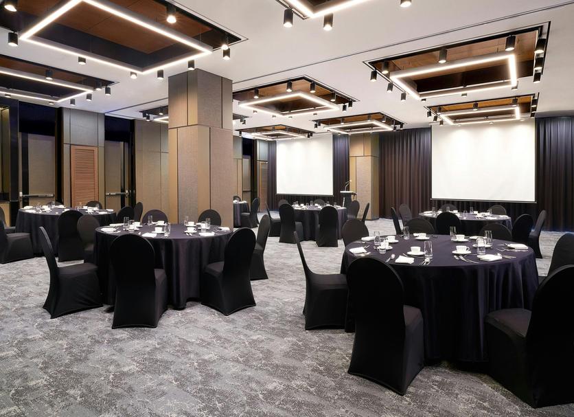 Banquet hall Photo