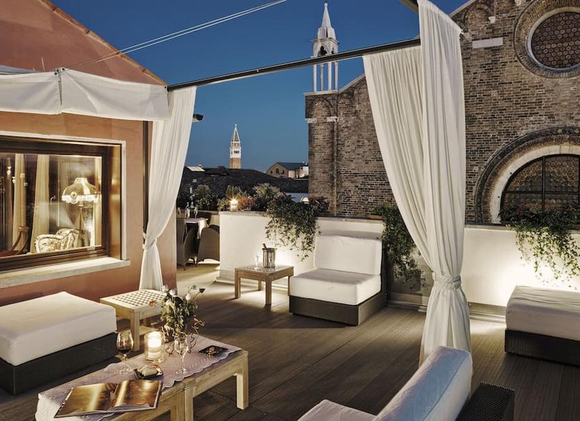 Balcony Photo