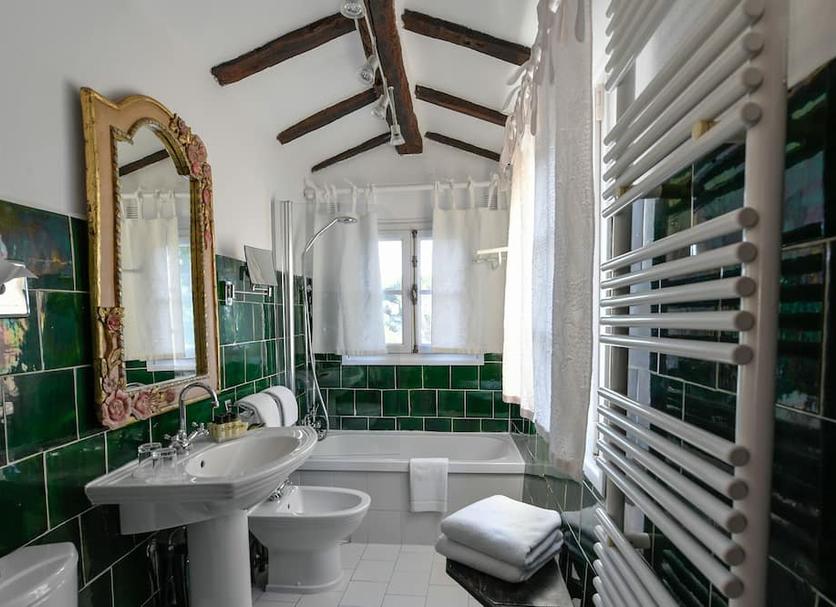Bathroom Photo