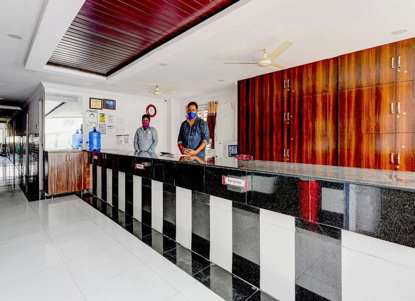 Front desk Photo