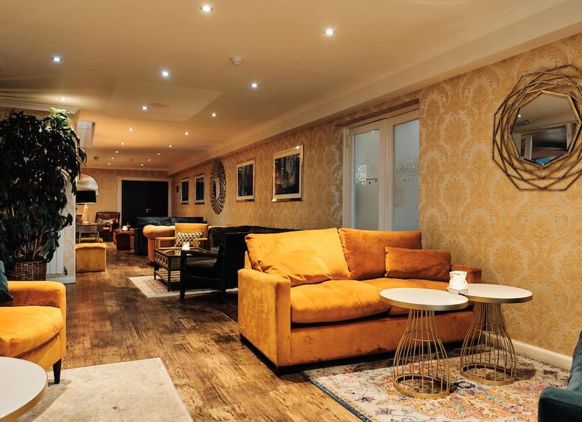 Lounge Photo