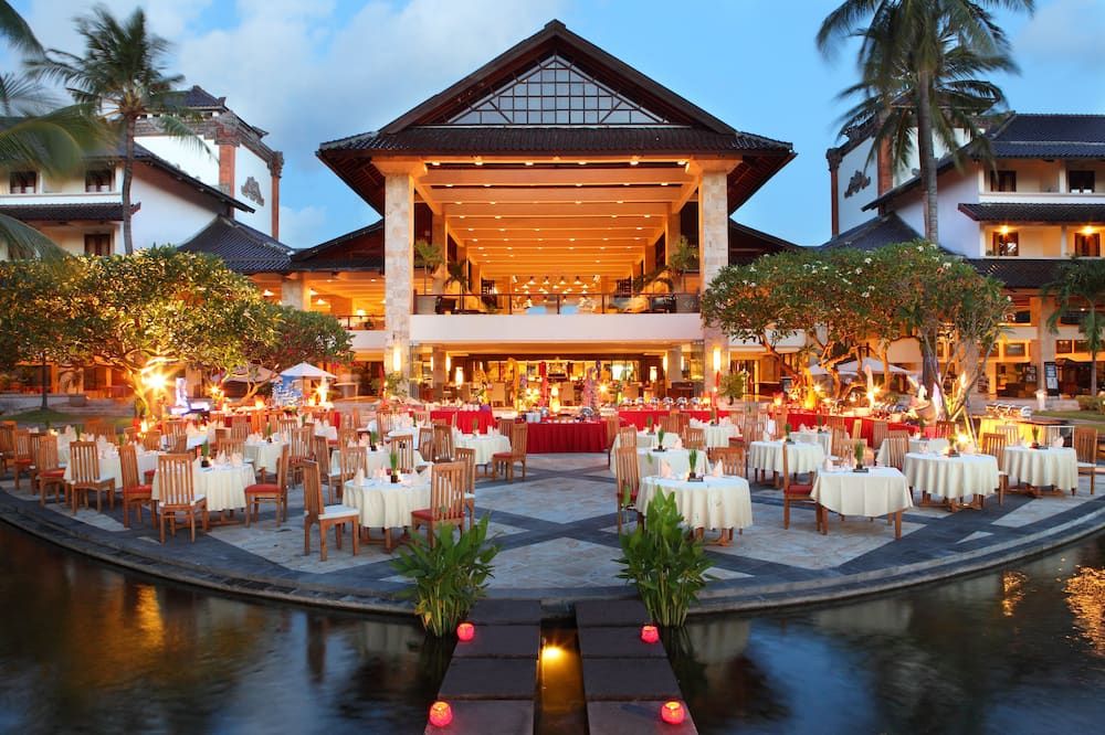 Banquet hall