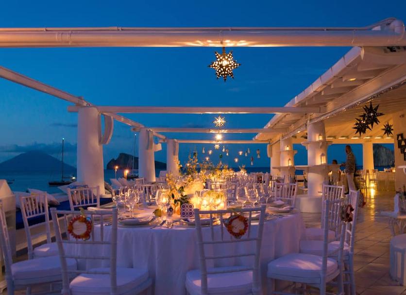 Banquet hall Photo