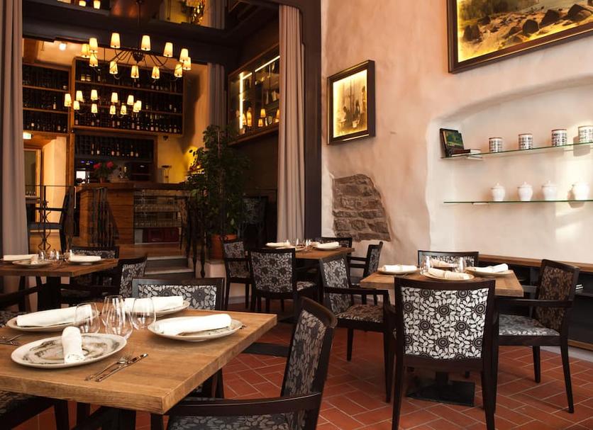 Restaurant Photo