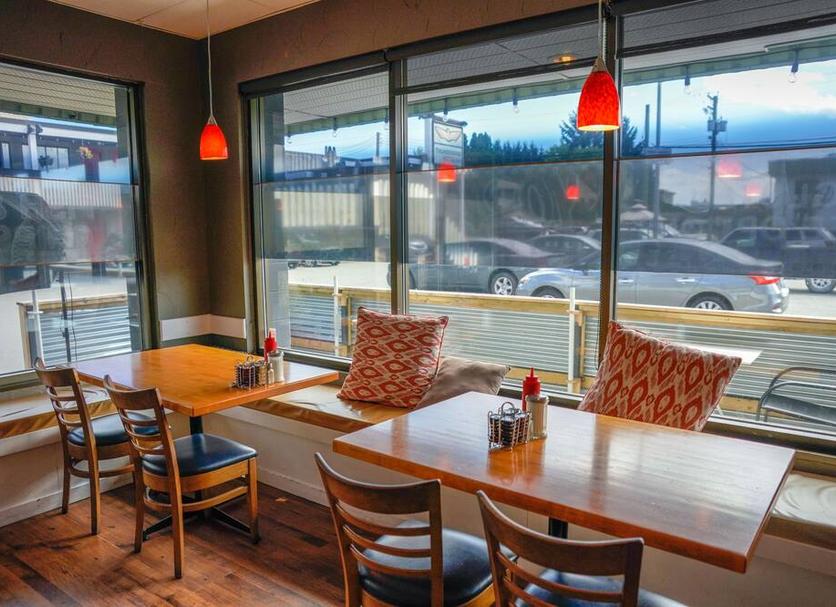 Dining room Photo
