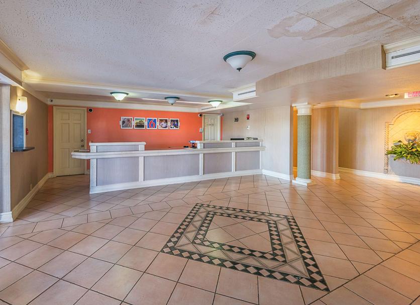 Front desk Photo