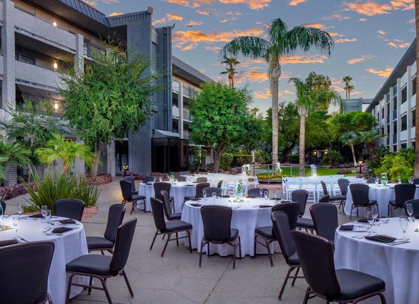 Banquet hall Photo