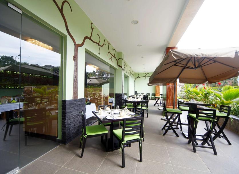 Restaurant Photo