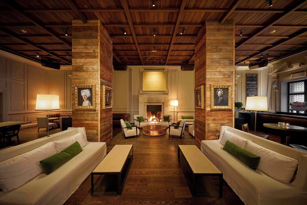 Lounge Photo