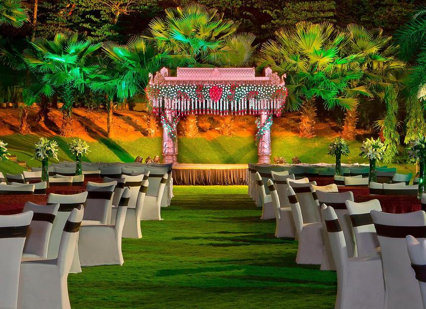 Banquet hall Photo