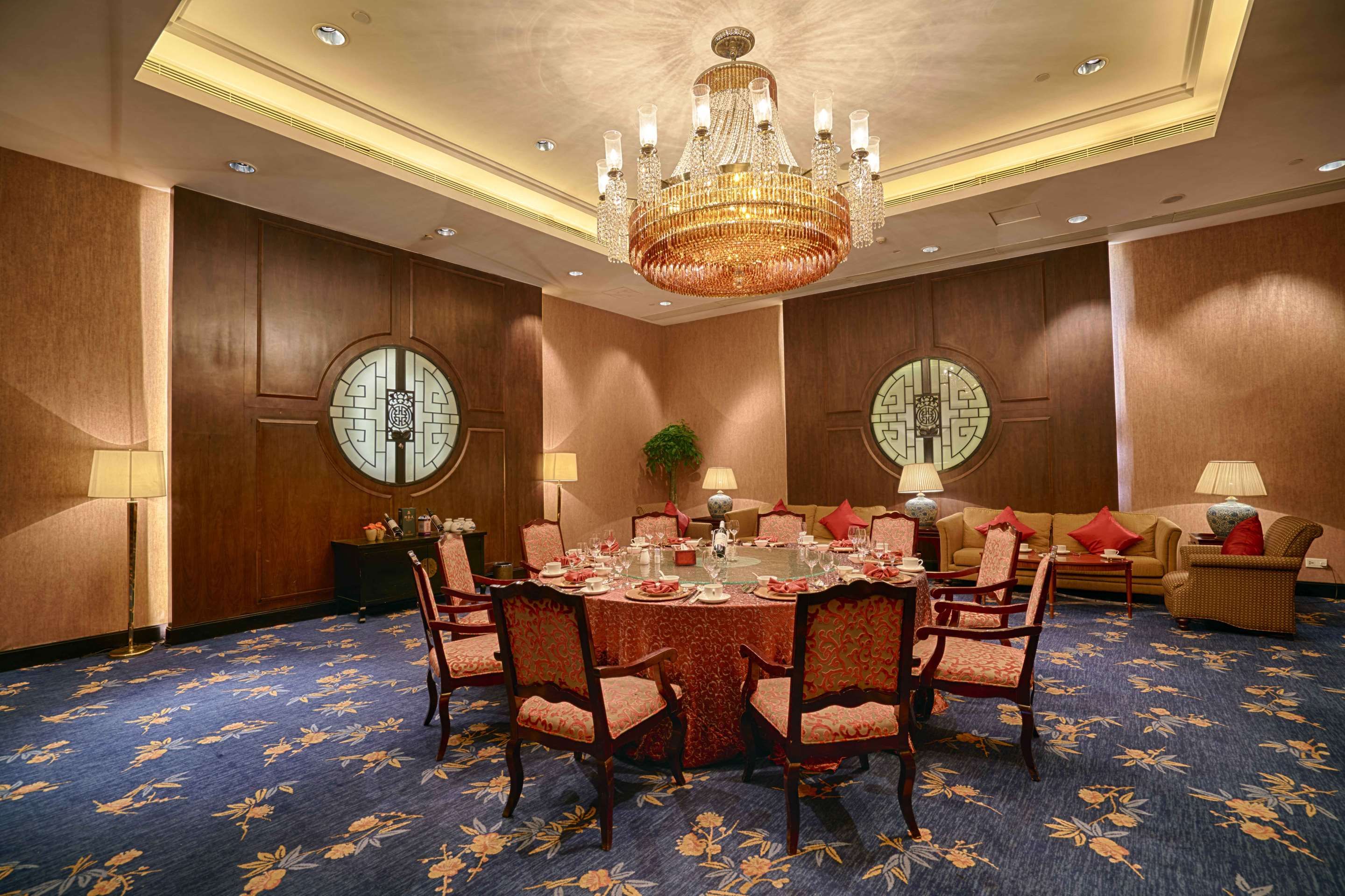 Banquet hall