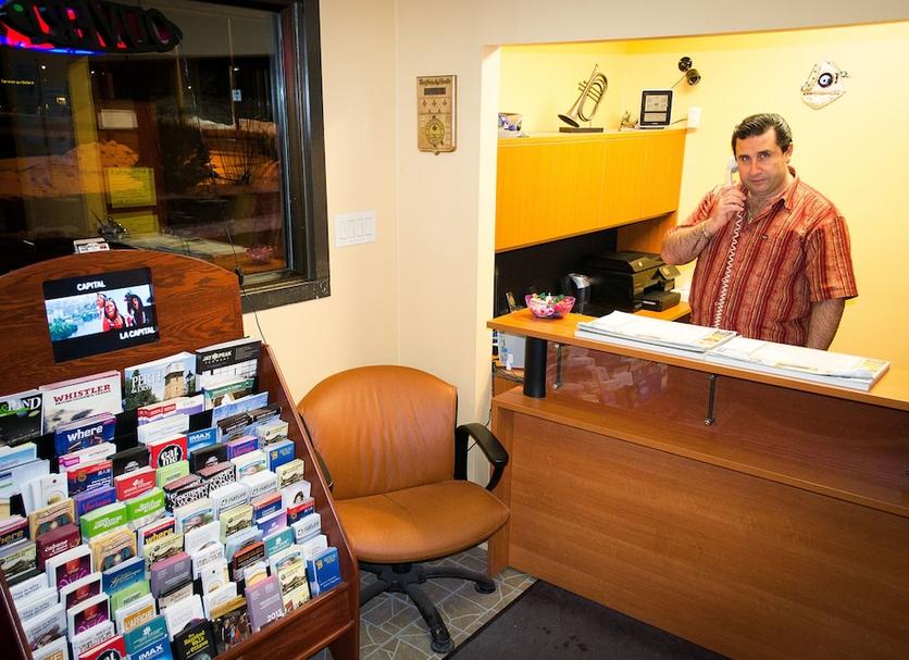 Front desk Photo