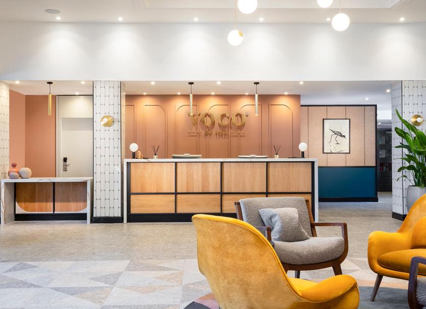 Front desk Photo