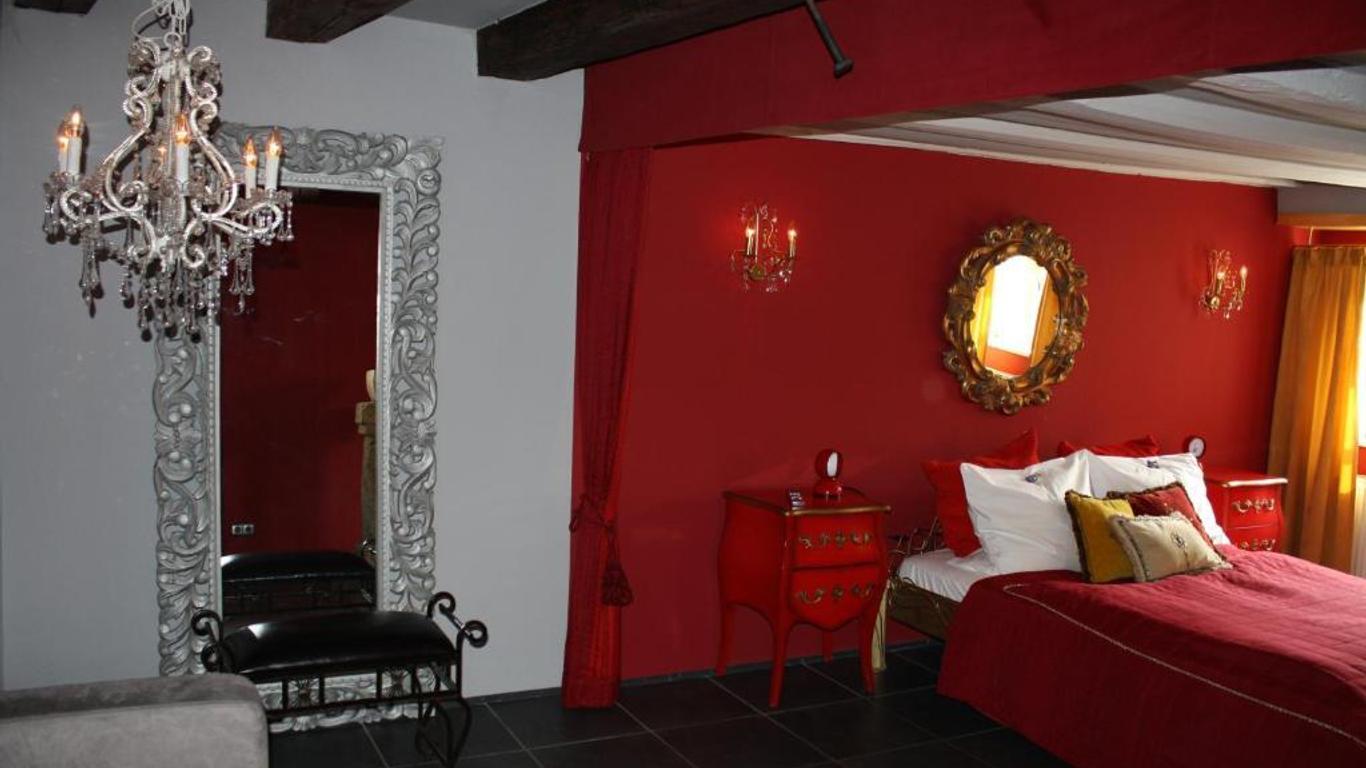 Hotel Elements
