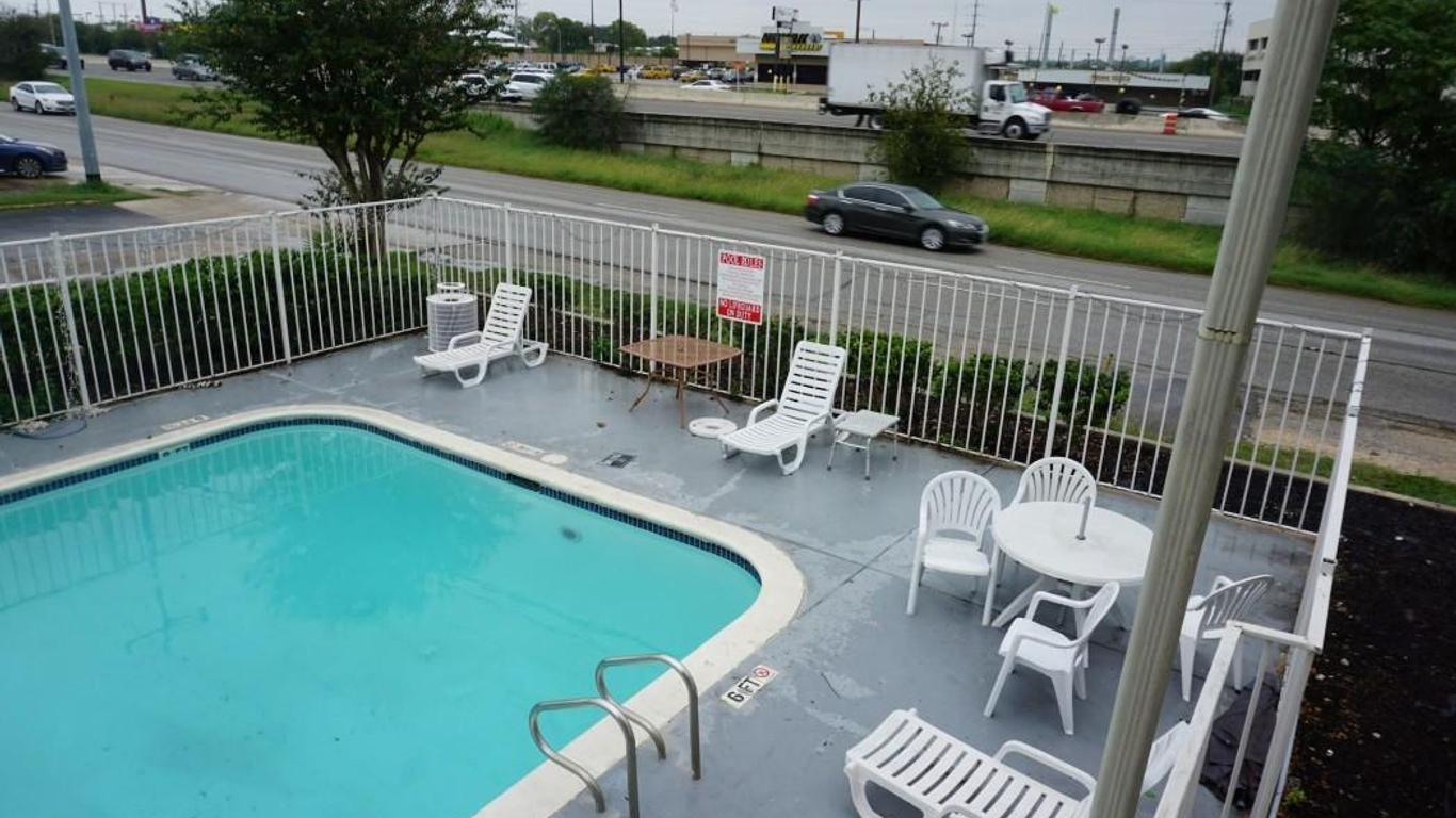 Stay Express Inn San Antonio North