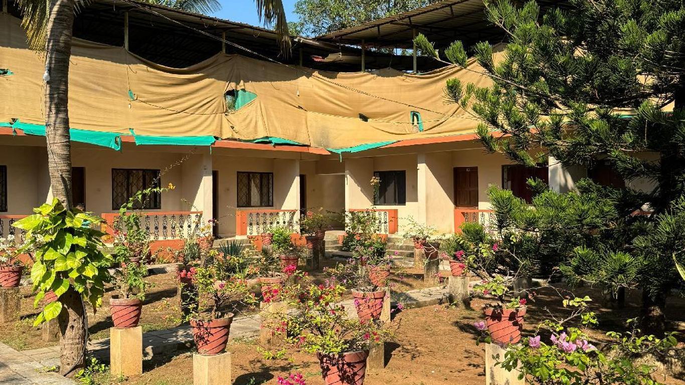 Villa Sol Beach Resort